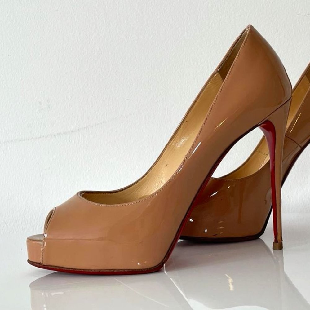 Christian Louboutin Very Prive 120 Patent